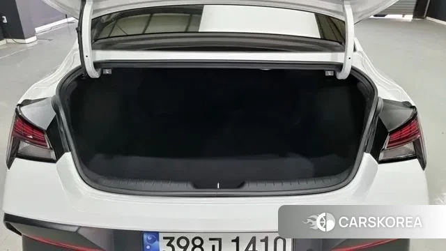 Hyundai The New Avante (CN7) 2024 Желтый из Кореи, фото 6