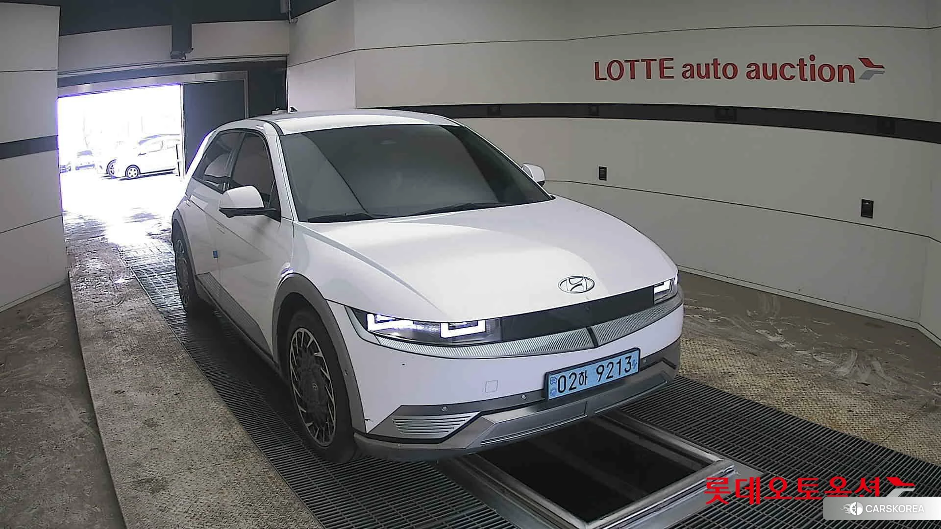 Hyundai IONIQ 5 2022 Atlas White из Кореи, фото 6