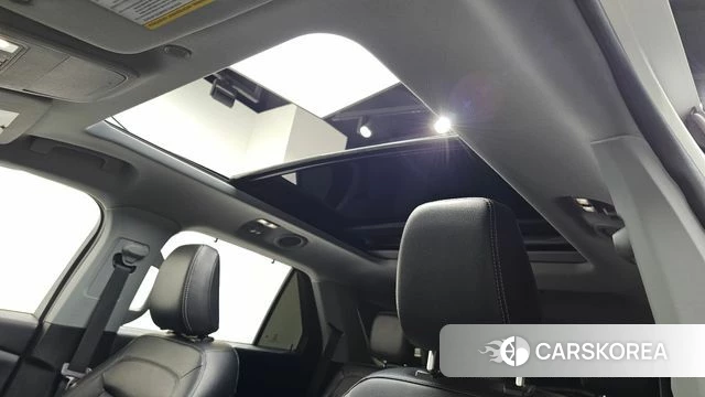Ford Explorer 6th Generation 2021 Белый из Кореи, фото 6