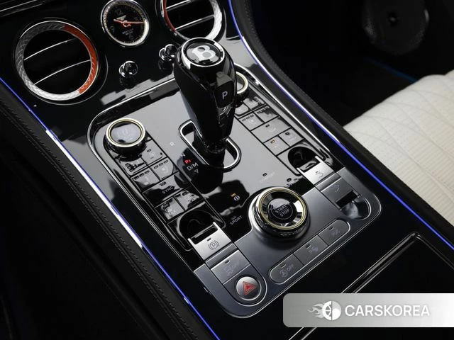 Bentley Continental GT 3rd Generation 2024 Черный из Кореи, фото 6