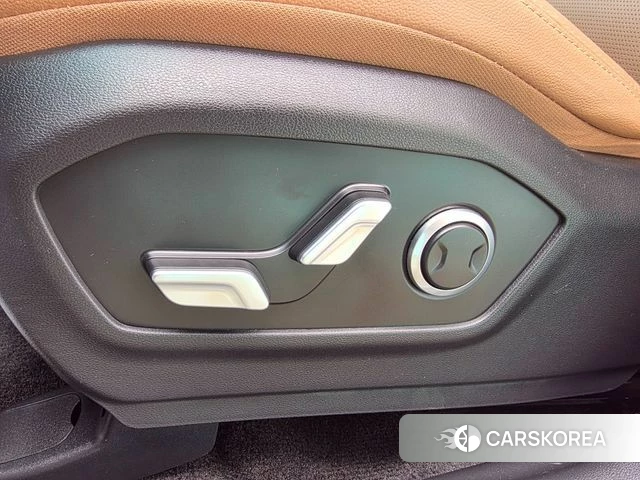 Hyundai Santa Fe (MX5) 2025 Белый из Кореи, фото 6
