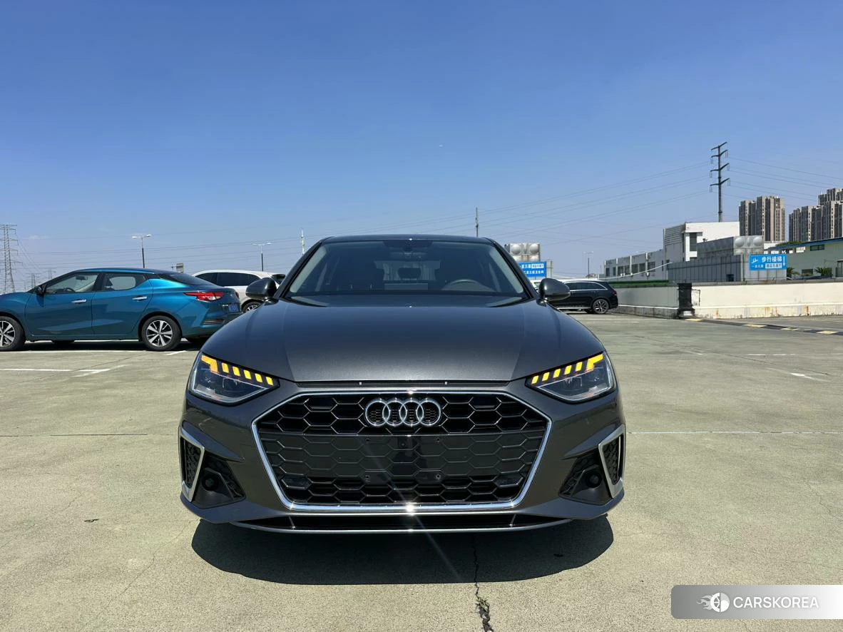 Audi A4L 2020 Темно-серый из Китая, фото 6