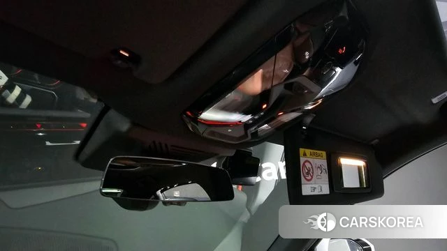 BMW 5 Series (G60) 2025 Песочный из Кореи, фото 6