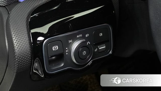 Mercedes-Benz A-Class W177 2021 Белый из Кореи, фото 6