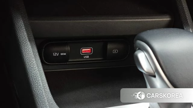 Kia The New K3 2nd generation 2023 Белый из Кореи, фото 6