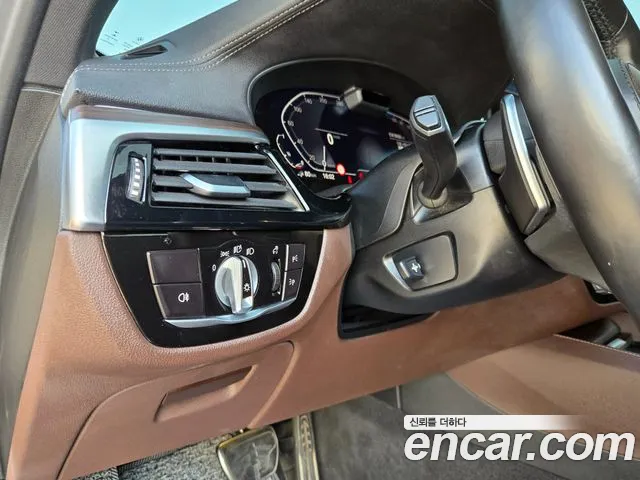 BMW 5 Series (G30) id 2692296 из Кореи 6