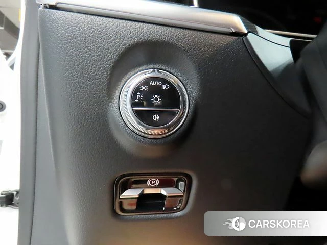 Mercedes-Benz C-Class W206 2026 Белый из Кореи, фото 6
