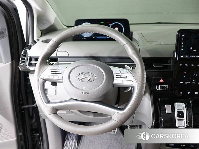 Hyundai Staria 2023 Черный из Кореи, фото 6