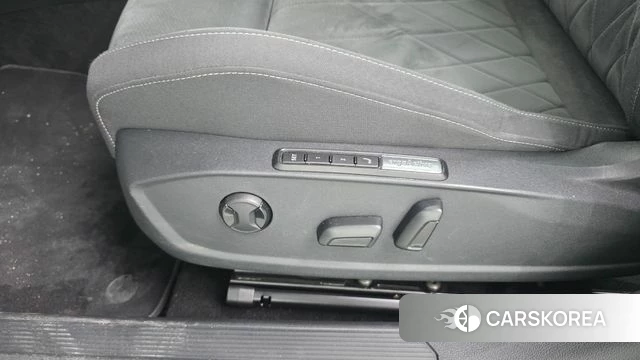 Volkswagen Golf 8th Generation id 4591477 из Кореи 6