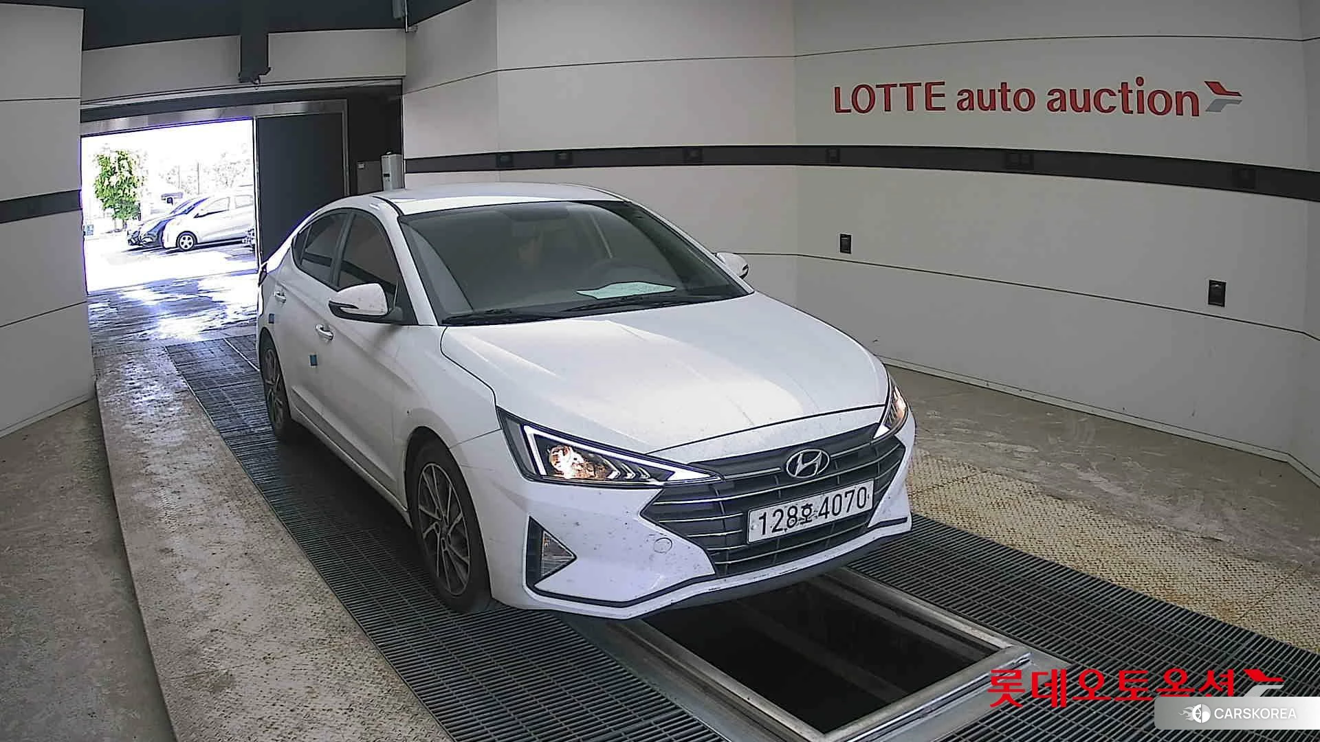 Hyundai Avante 2020 Polar White из Кореи, фото 6