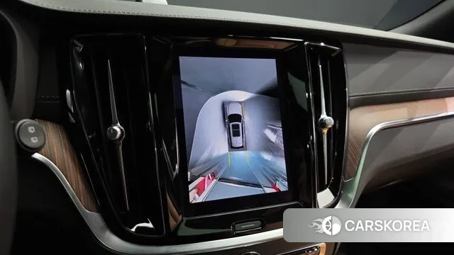 Volvo V60 Cross-Country 2nd Generation 2024 Белый из Кореи, фото 6