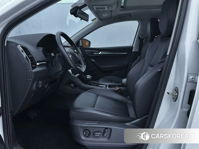Skoda Krok 2024 Белый из Китая, фото 6