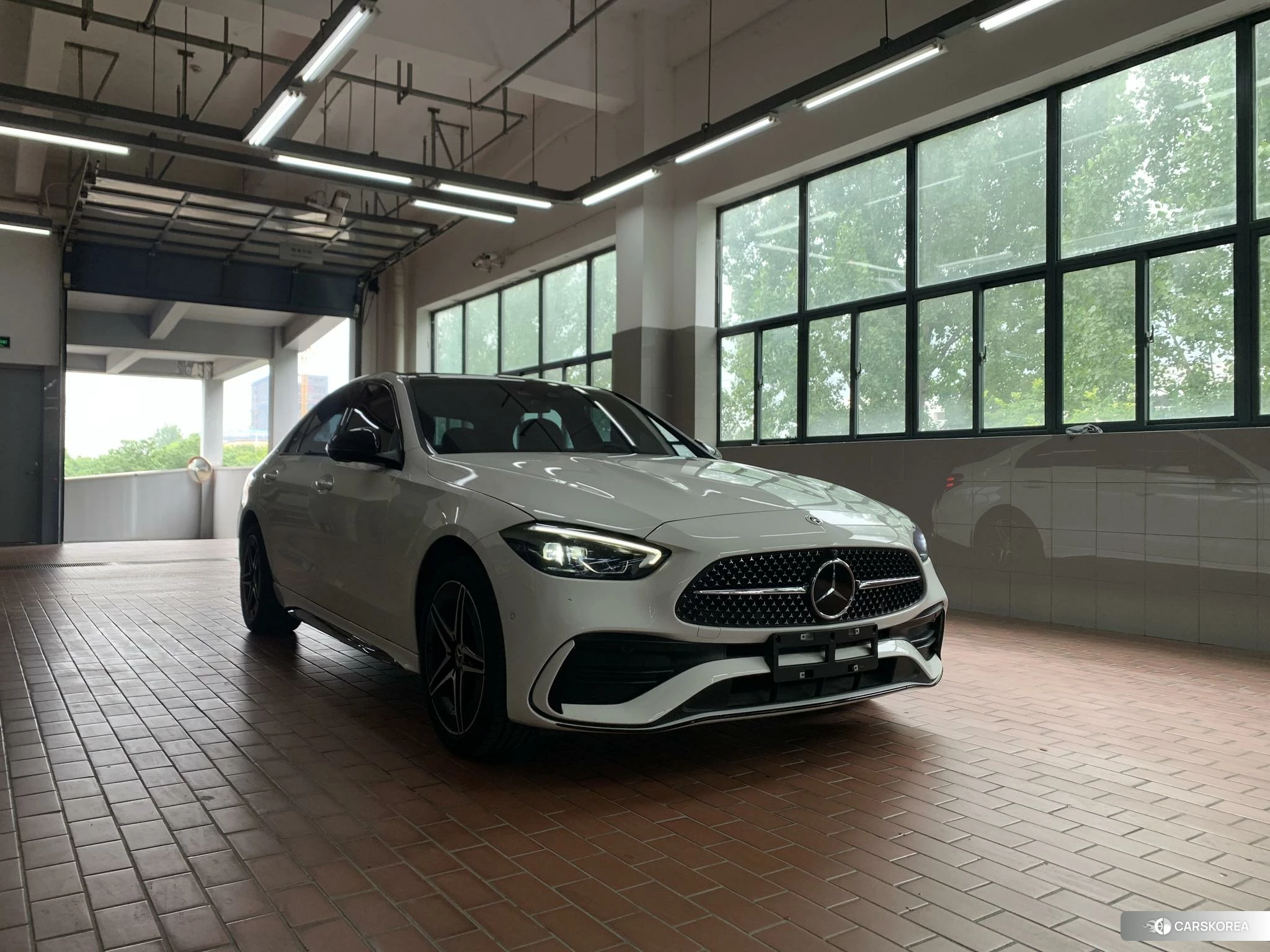 Mercedes-Benz Class C 2024 Белый из Китая, фото 6