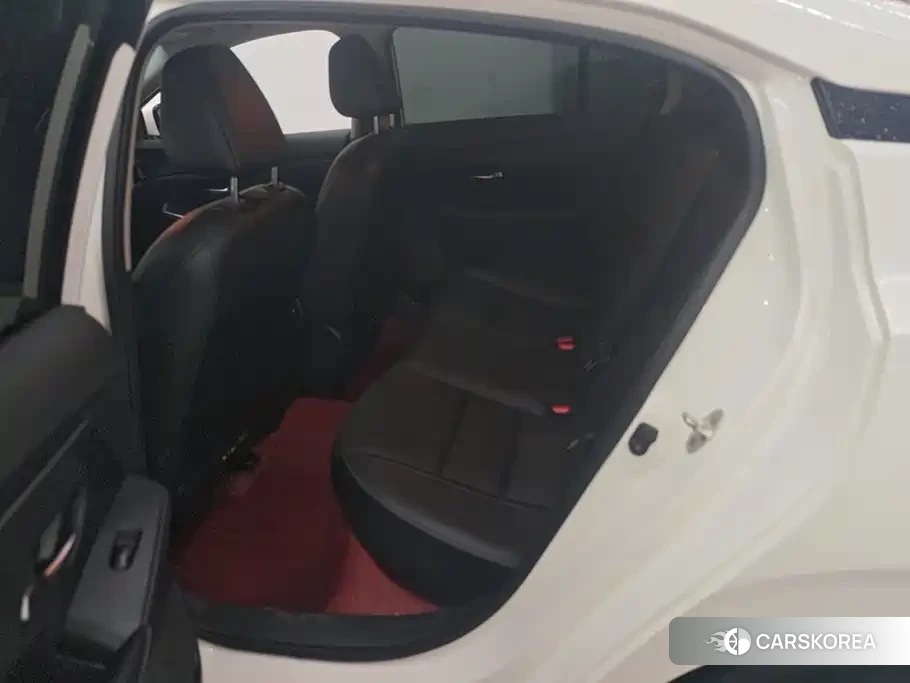 Nissan Sylphy 2022 Белый из Китая, фото 6