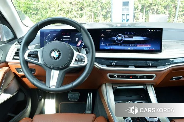 BMW X7 2024 Черный из Китая, фото 6