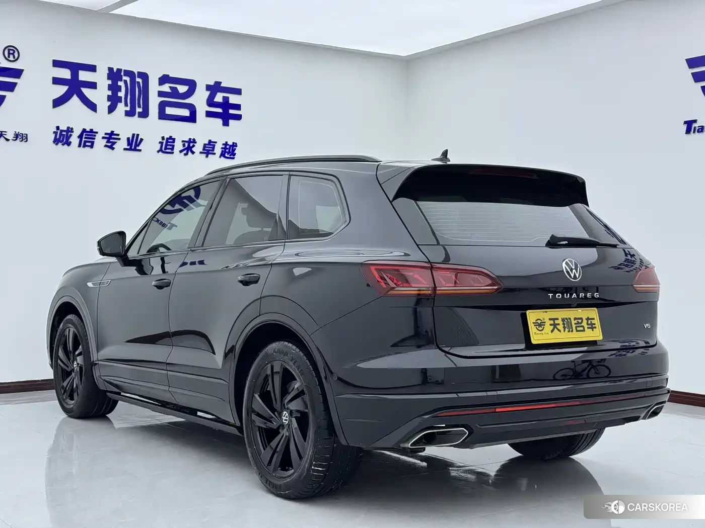 Volkswagen Touareg 2022 Черный из Китая, фото 6