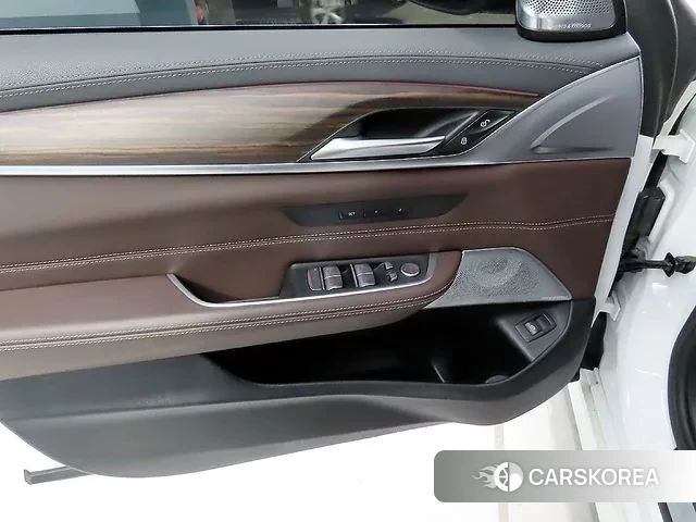 BMW 6 Series GT (G32) 2022 Белый из Кореи, фото 6