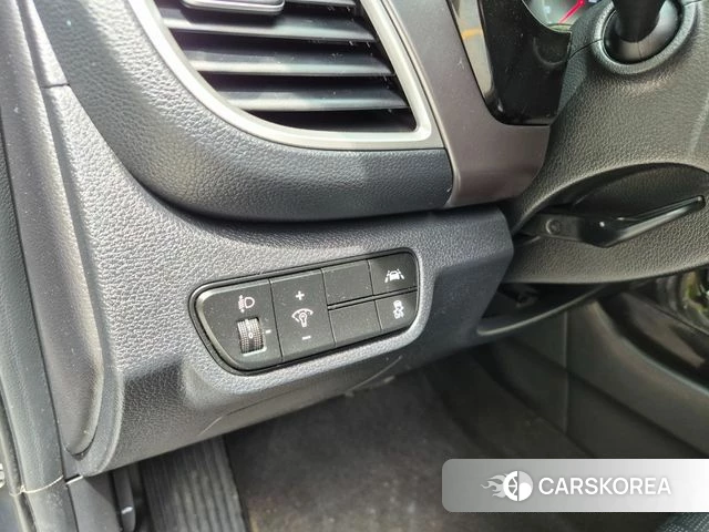 Kia Seltos 2021 Серый из Кореи, фото 6