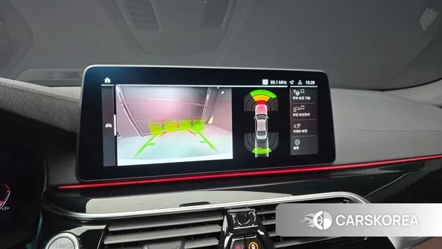 BMW 5 Series (G30) 2022 Белый из Кореи, фото 6