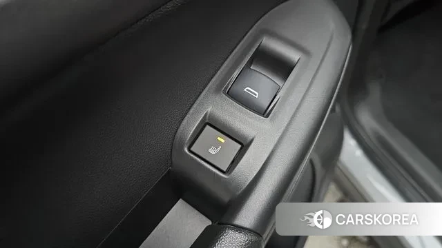 Chevrolet (GM Daewoo) Trailblazer 2022 Серебристо-серый из Кореи, фото 6