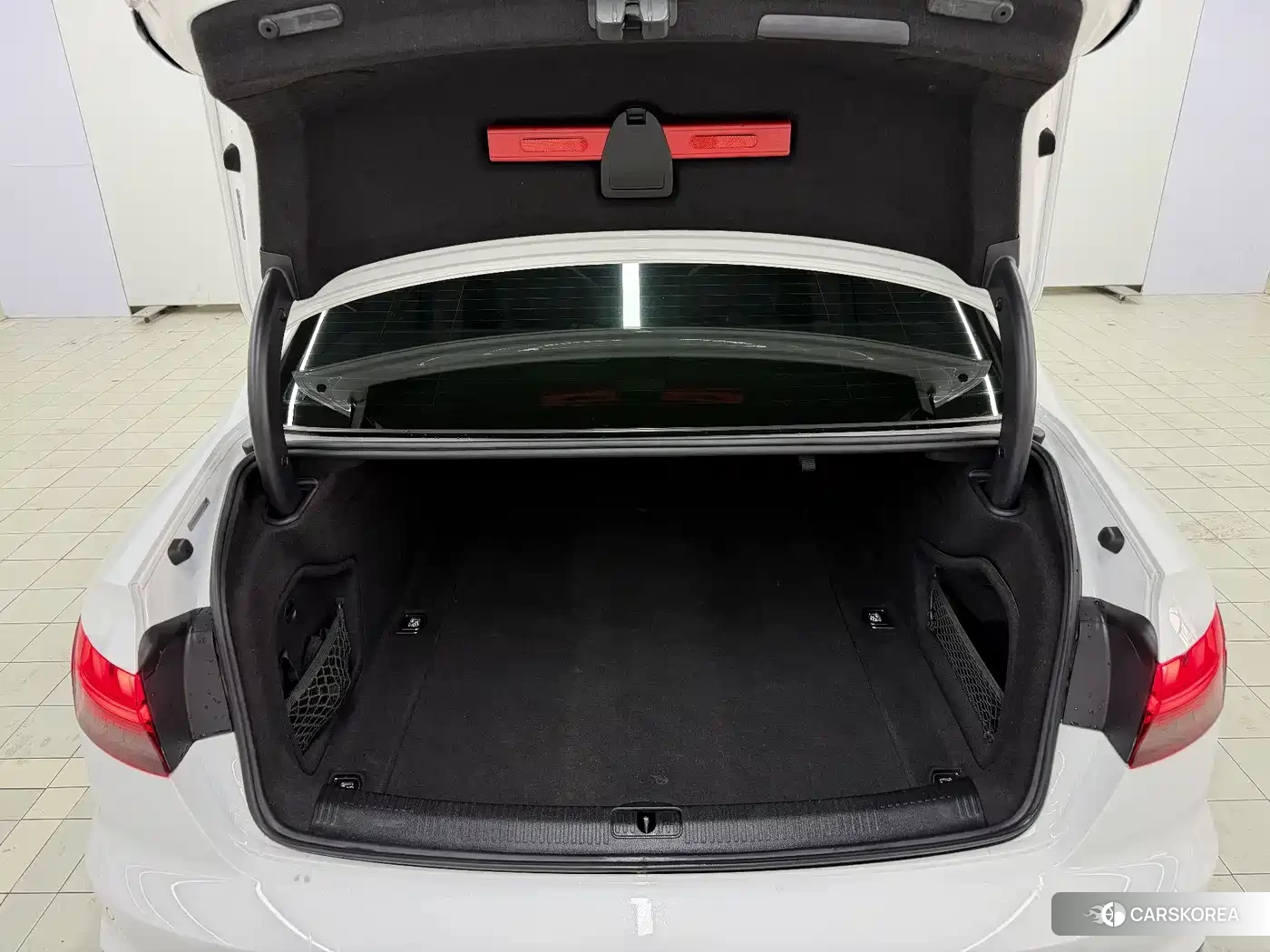 Audi A4L 2022 Белый из Китая, фото 6