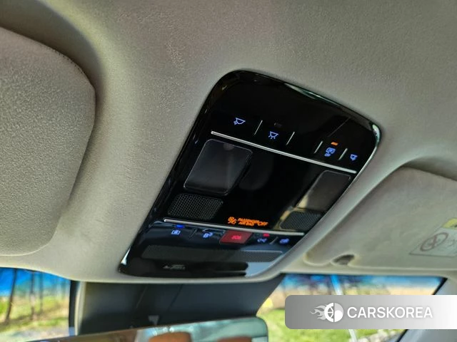 Hyundai Grandeur Hybrid (GN7) 2023 Серебристо-серый из Кореи, фото 6