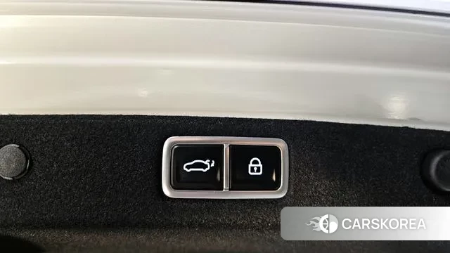 Hyundai Grandeur Hybrid (GN7) 2023 Белый из Кореи, фото 6