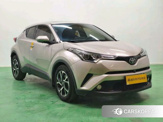 Toyota C-HR 2020 Серебристо-серый из Китая, фото 6