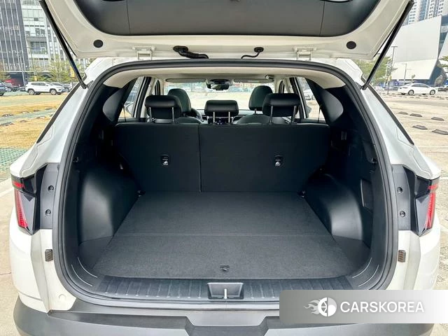 Hyundai Tucson 2023 Белый из Китая, фото 6