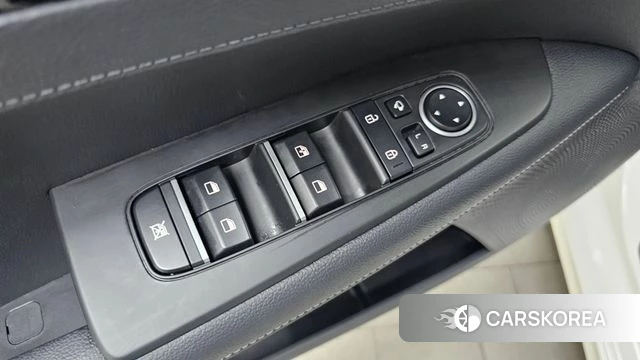 Kia The New K3 2nd generation 2023 Белый из Кореи, фото 6