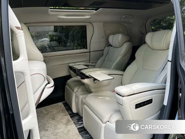 Lexus LM 2025 Черный из Китая, фото 6