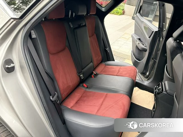 Lexus NX 2022 Серебристо-серый из Китая, фото 6
