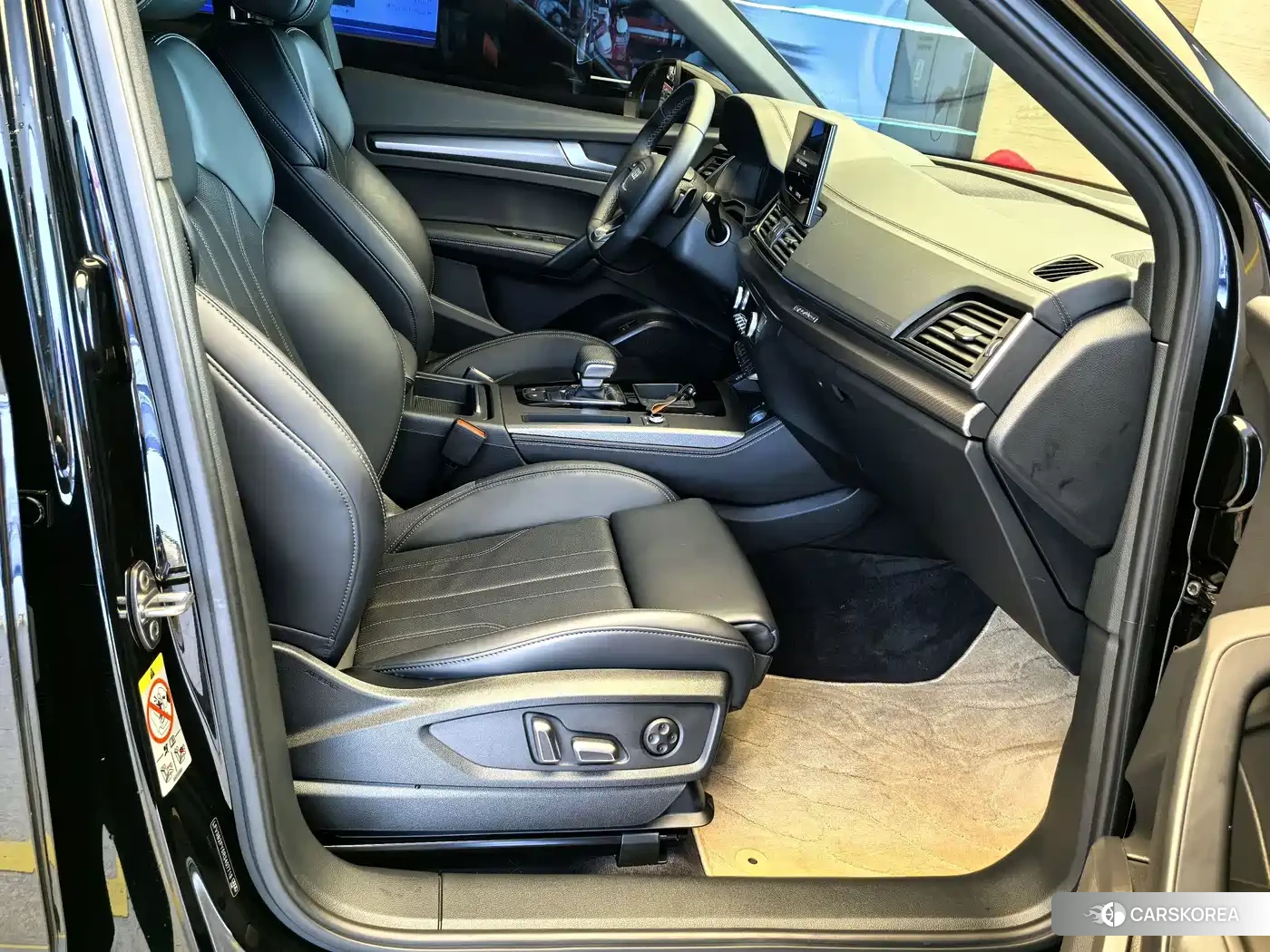 Audi Q5L 2024 Черный из Китая, фото 6