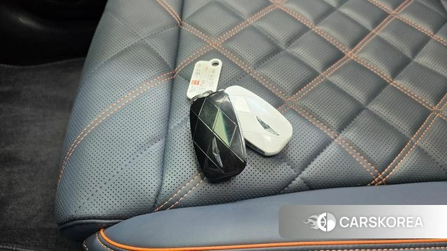 Genesis GV70 2025 Белый из Кореи, фото 6
