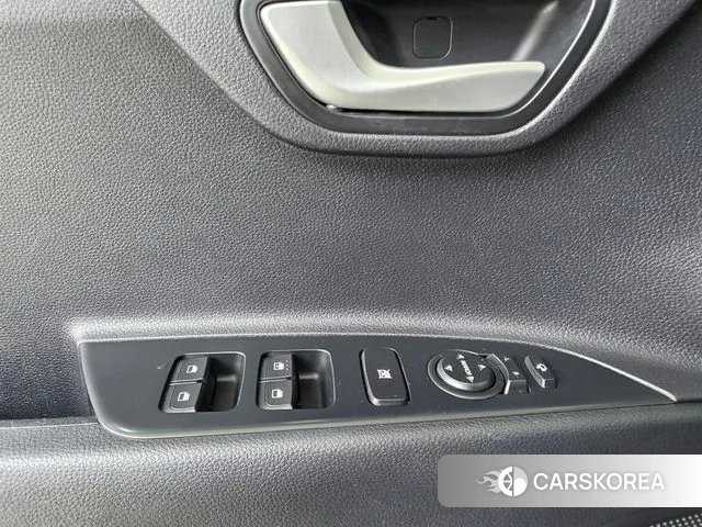 Kia Stonic 2018 Серый из Кореи, фото 6