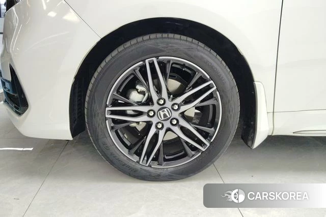 Honda Odyssey 2023 Белый из Китая, фото 6