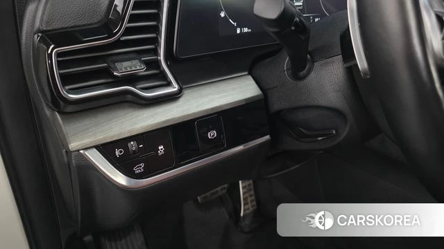 Kia Sportage 5th Generation 2023 Белый из Кореи, фото 6