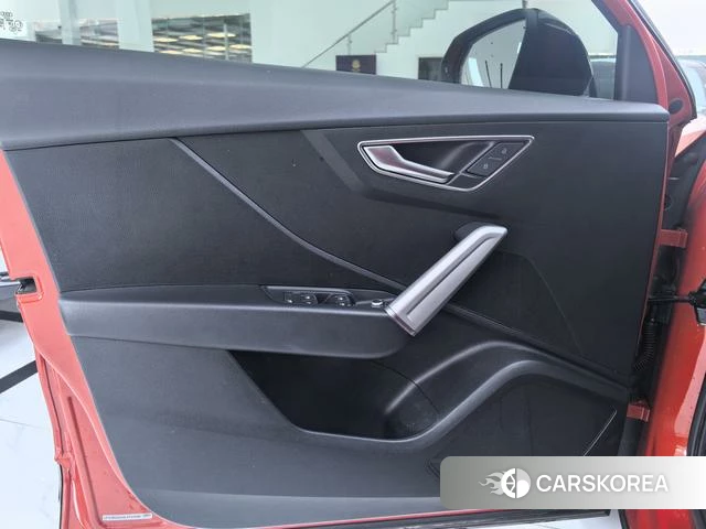 Audi Q2L 2021 Оранжевый из Китая, фото 6