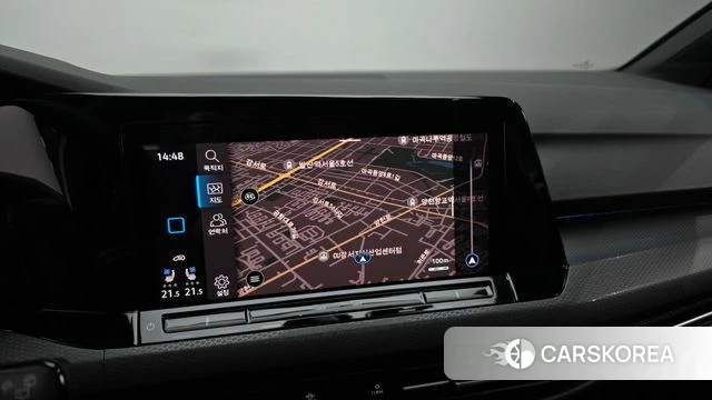 Volkswagen Golf 8th Generation 2024 Белый из Кореи, фото 6