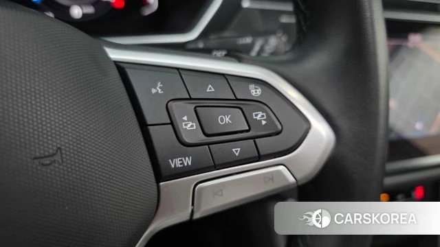 Volkswagen Tiguan second Generation 2022 Белый из Кореи, фото 6