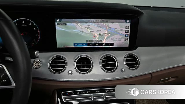 Mercedes-Benz E-Class W213 2021 Белый из Кореи, фото 6