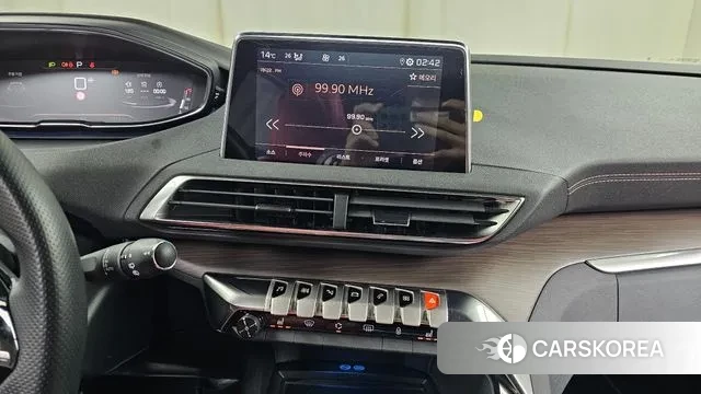 Peugeot 5008 second generation 2024 Серый из Кореи, фото 6