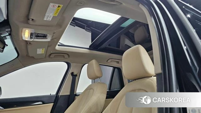 BMW X1 (F48) 2018 Черный из Кореи, фото 6