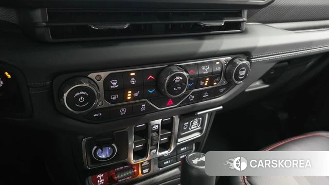 Jeep Wrangler (JL) 2025 Черный из Кореи, фото 6