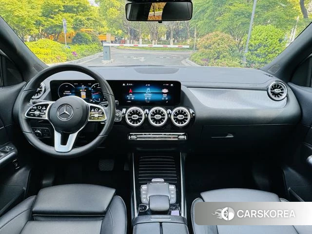 Mercedes-Benz GLA 2021 Белый из Китая, фото 6