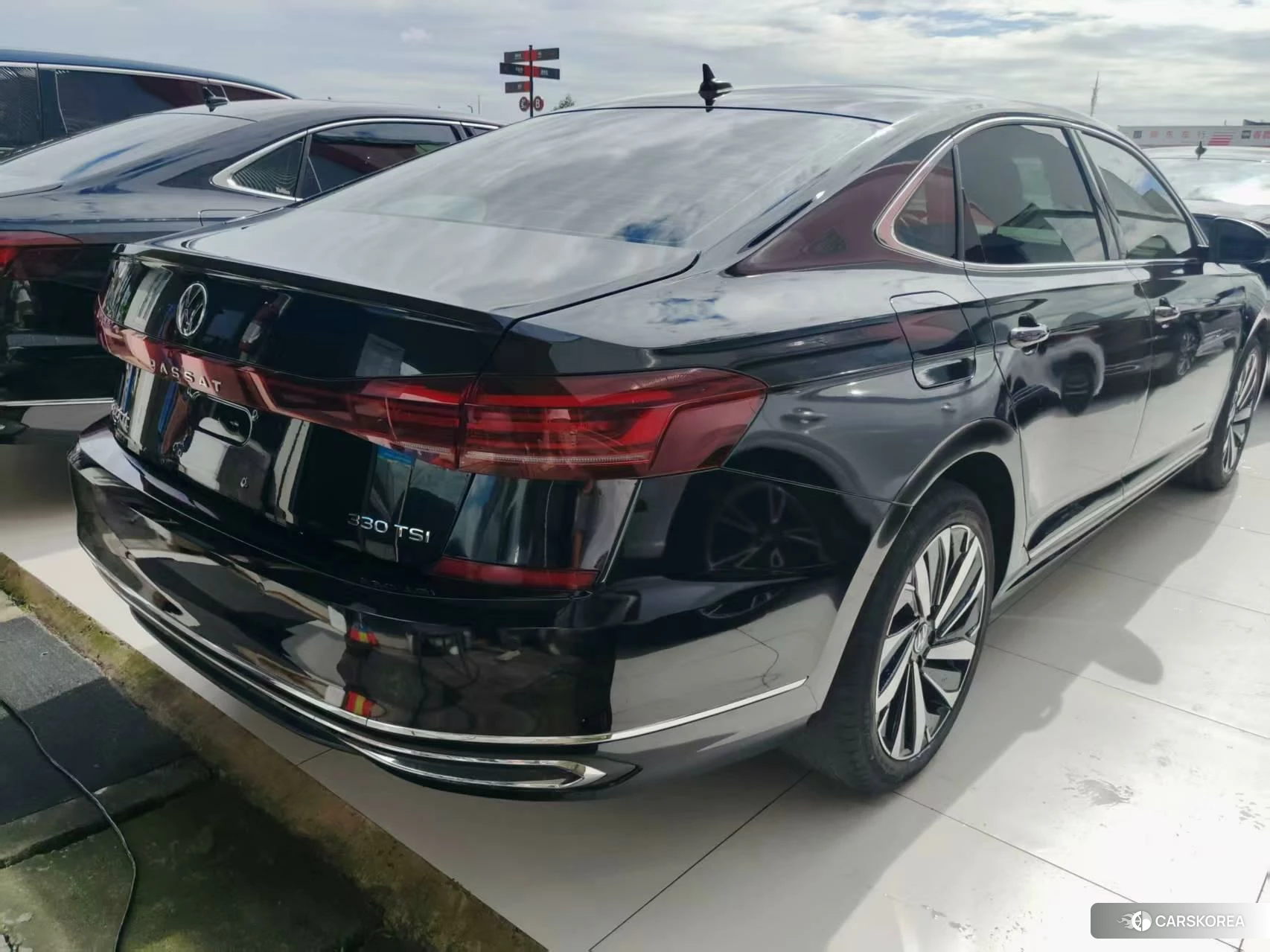 Volkswagen Passat id 4487339 из Китая 6