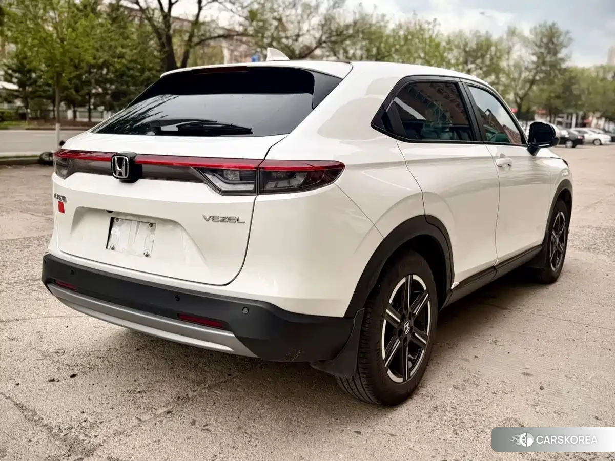 Honda Vezel 2023 Белый из Китая, фото 6