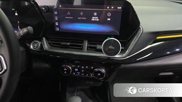 Chevrolet (GM Daewoo) Trax Crossover 2024 Черный из Кореи, фото 6