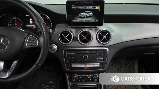 Mercedes-Benz GLA-Class X156 2019 Белый из Кореи, фото 6