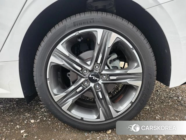 Kia K5 3rd generation 2023 Белый из Кореи, фото 6